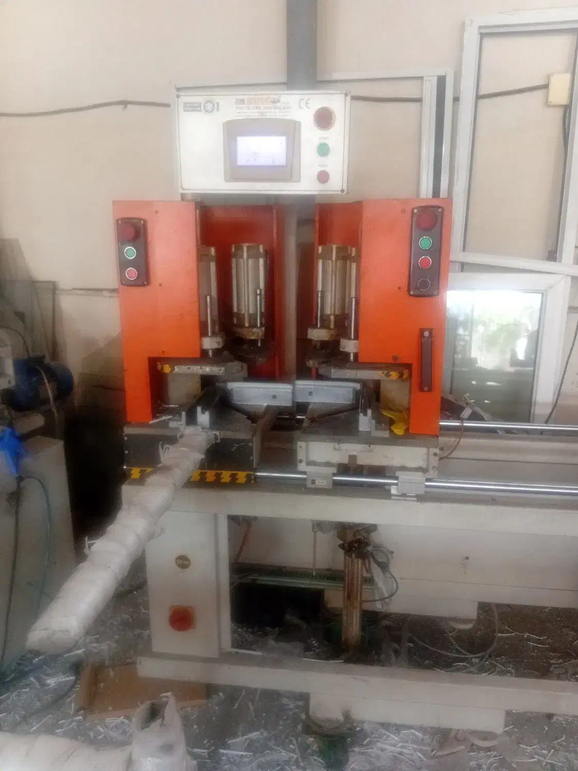 فروش دستگاه درب و پنجره ساوین ماک upvc|ماشینآلات صنعتی|باغستان, |دیوار