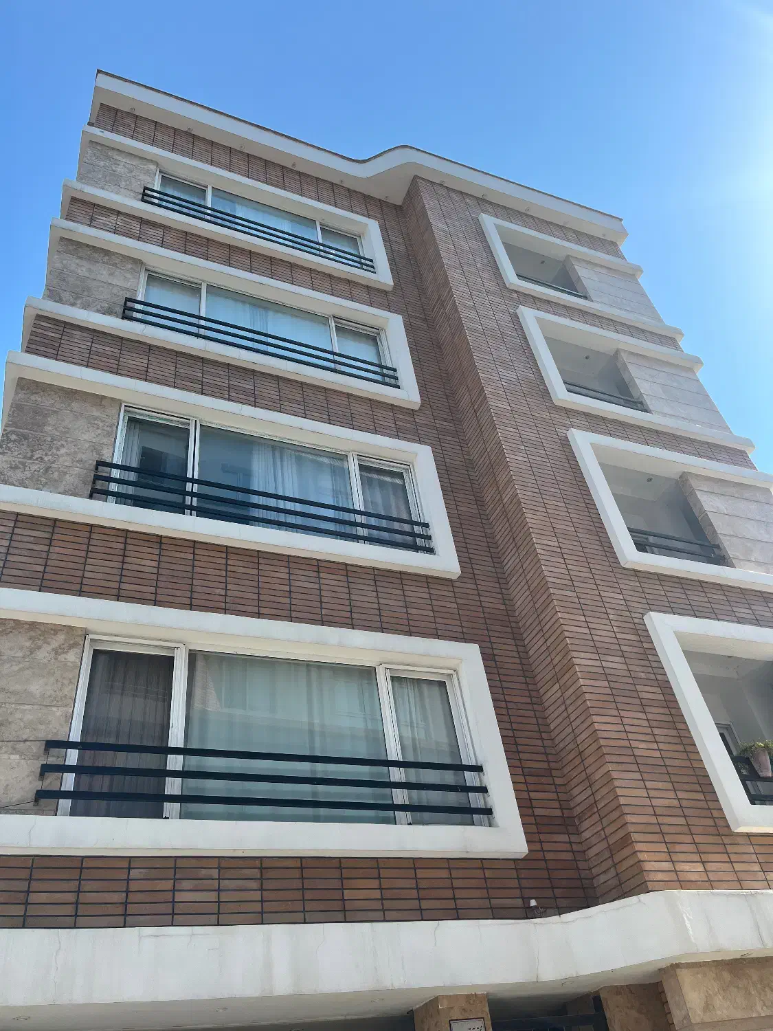 پخش انواع آجر نما و نسوز ساختمانی|مصالح و تجهیزات ساختمان|رویان, |دیوار