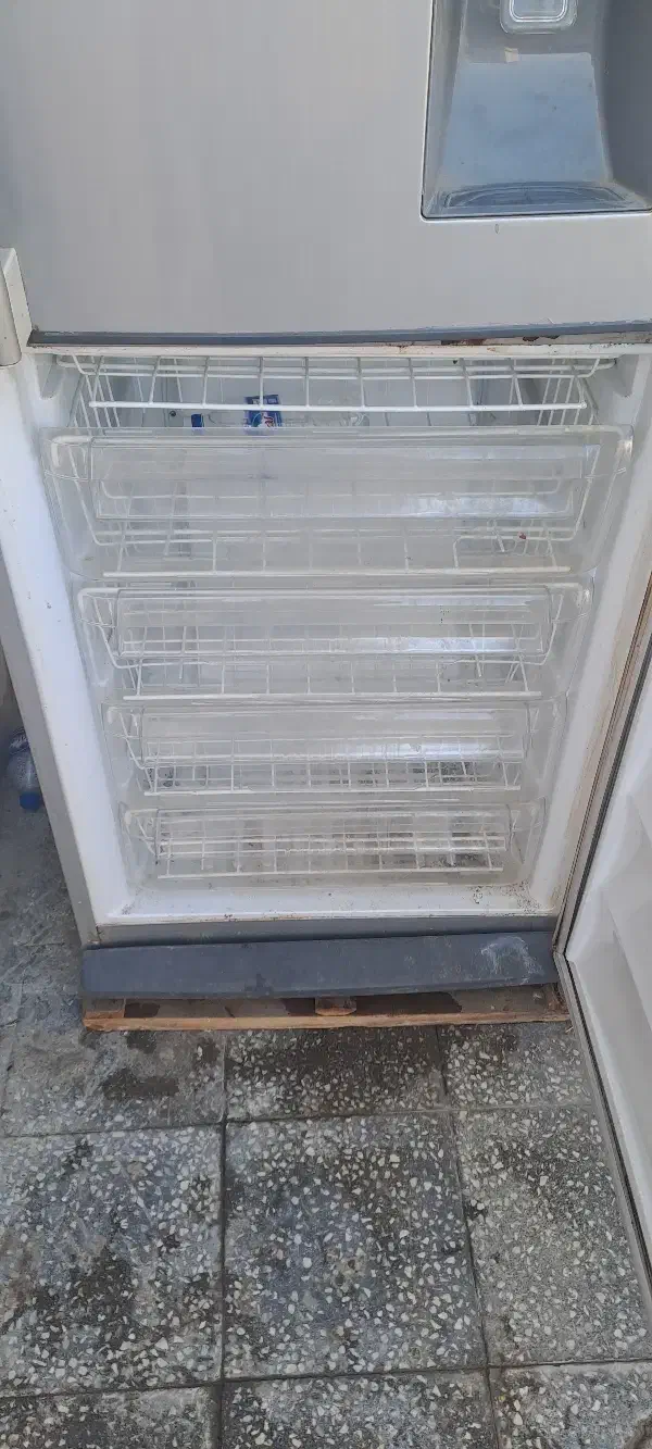 یخچال|یخچال و فریزر|بروجرد, |دیوار