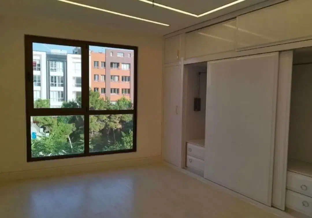 145متر/سازه برند/با نور مستقیم آفتاب/کم واحد|اجارهٔ آپارتمان|کرج, عظیمیه|دیوار