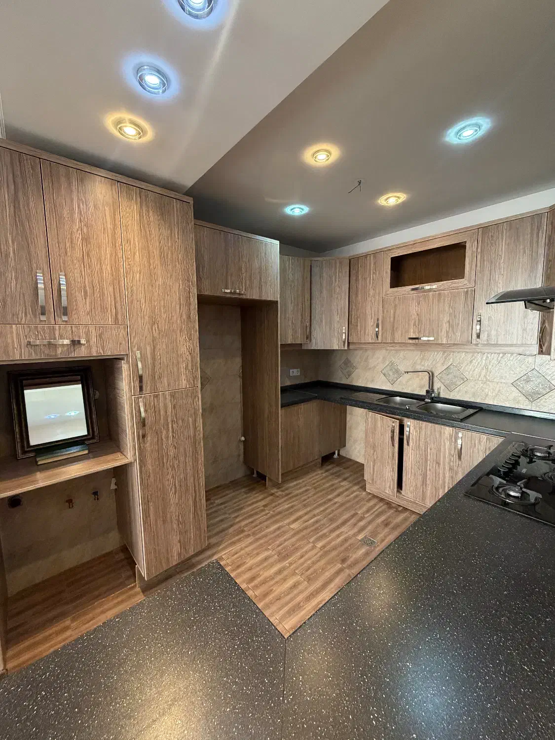 آپارتمان دو خوابه/فول امکانات/گیشا