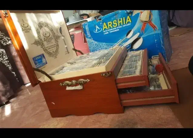 سرویس قاشق چنگال عرشیا آلمانی نو نو|ظروف سرو و پذیرایی|خمینی‌شهر, |دیوار