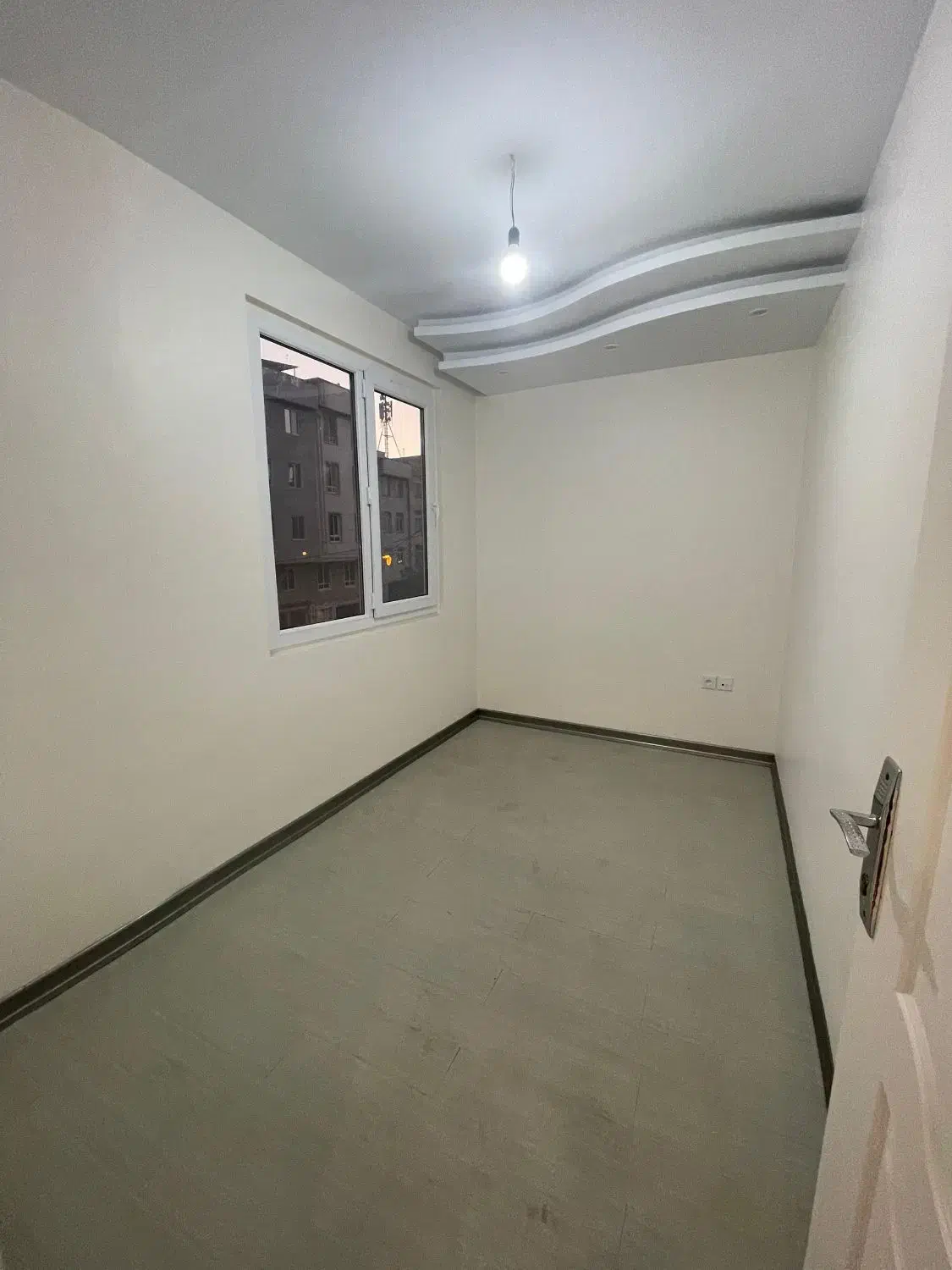 ۵۳متر ۱خ طبقه اول بازسازی شده در ستارخان خ شادمان