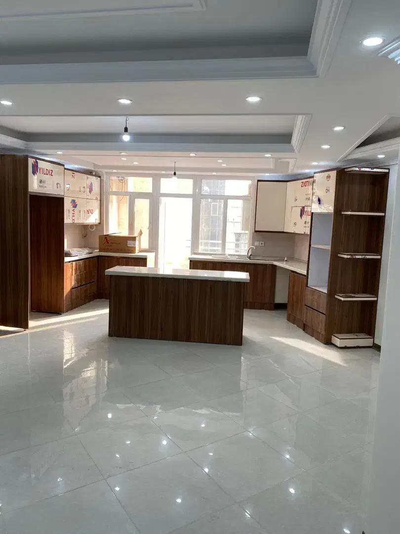 آپارتمان فخر رازی ۱۱۰ متری تک واحدی ۴ ساله