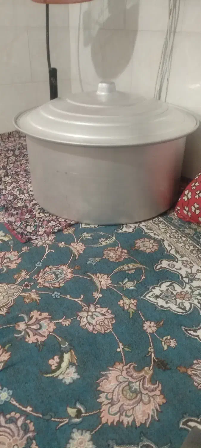 قابلمه روحی بزرگ|ظروف پخت‌وپز|قزوین, |دیوار