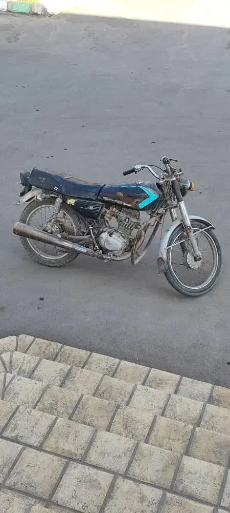 موتور ۱۴۰۴ صفر درحد|موتورسیکلت|کاشان, راوند|دیوار