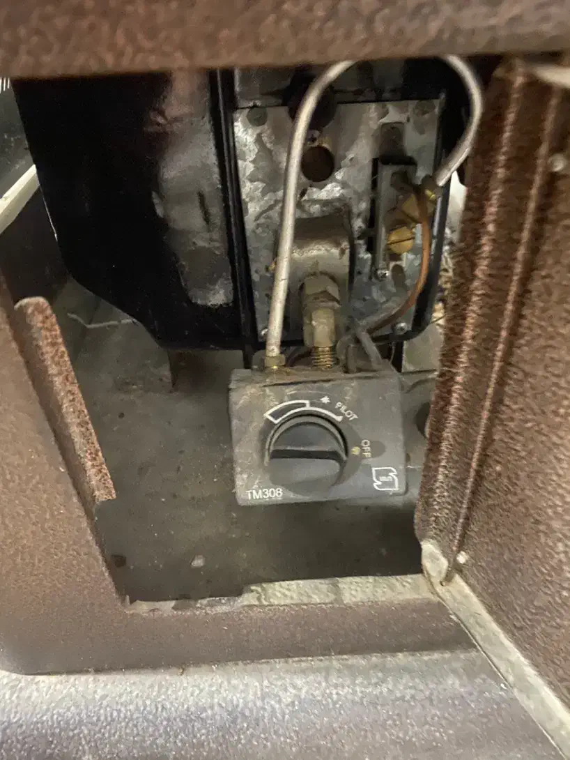 عنصری|بخاری، هیتر، شومینه|مشهد, مقدم|دیوار