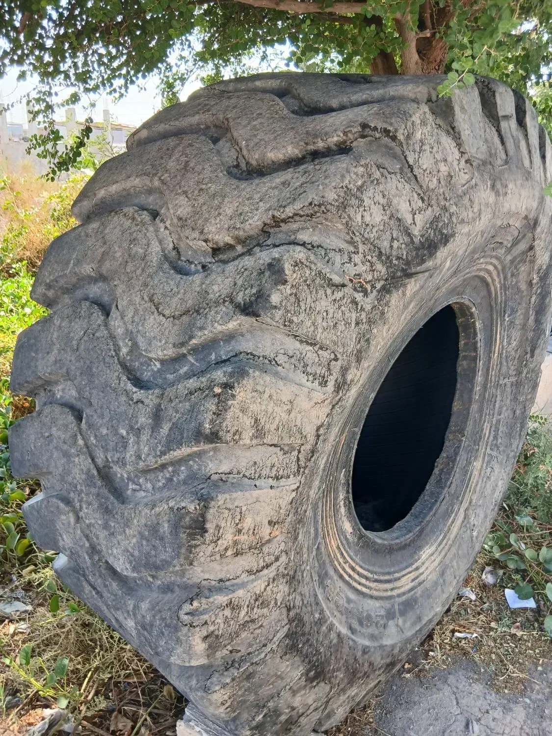 لاستیک لودر۲۶،۵،۲۵|ماشین‌آلات صنعتی|جیرفت, |دیوار