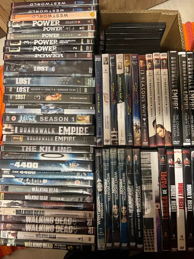 دی وی دی سریال|فیلم و موسیقی|تهران, باغ خزانه|دیوار