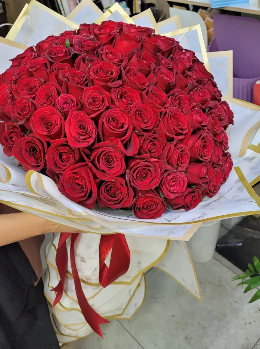دسته گل بزرگ|گل و گیاه طبیعی|شیراز, خلدبرین|دیوار