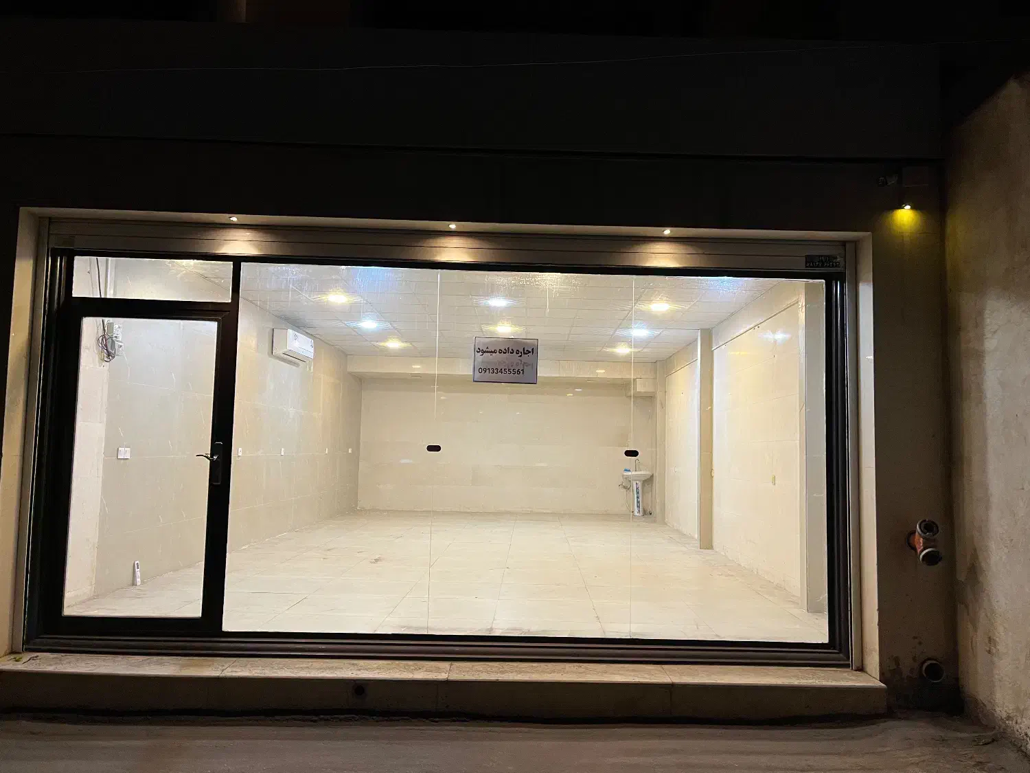 اجاره مغازه ۶۰متری|اجارهٔ مغازه و غرفه|سیرجان, |دیوار