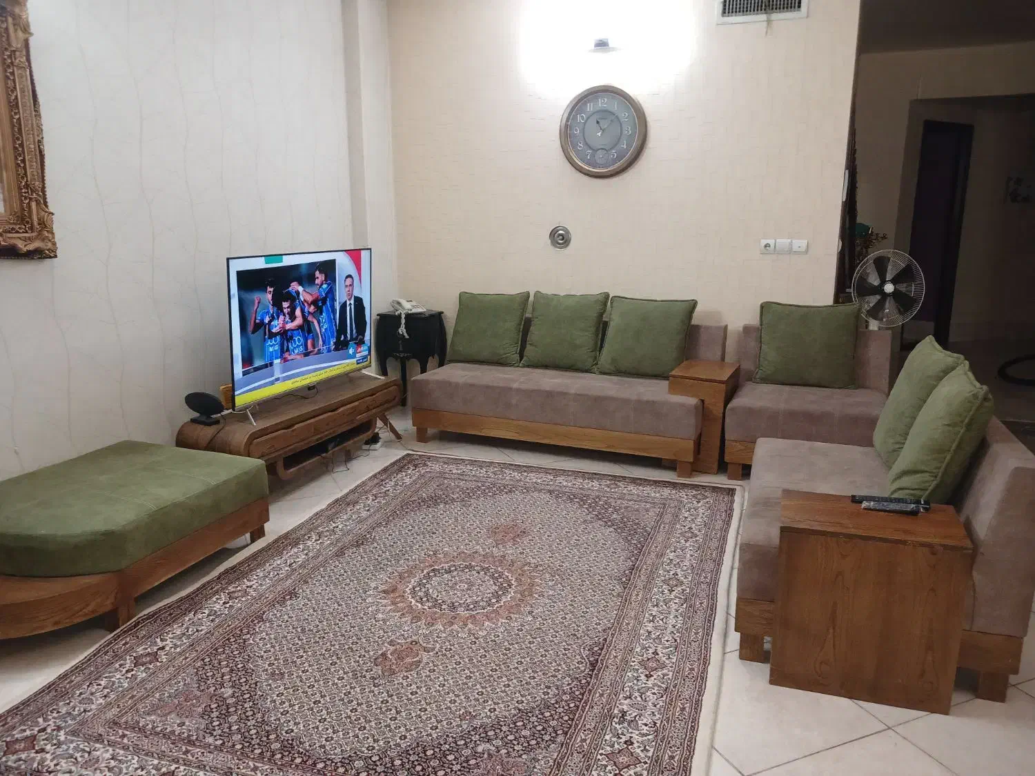 مبلمان راحتی کار تهران بدون زدگی|مبلمان خانگی و میز عسلی|بیرجند, |دیوار