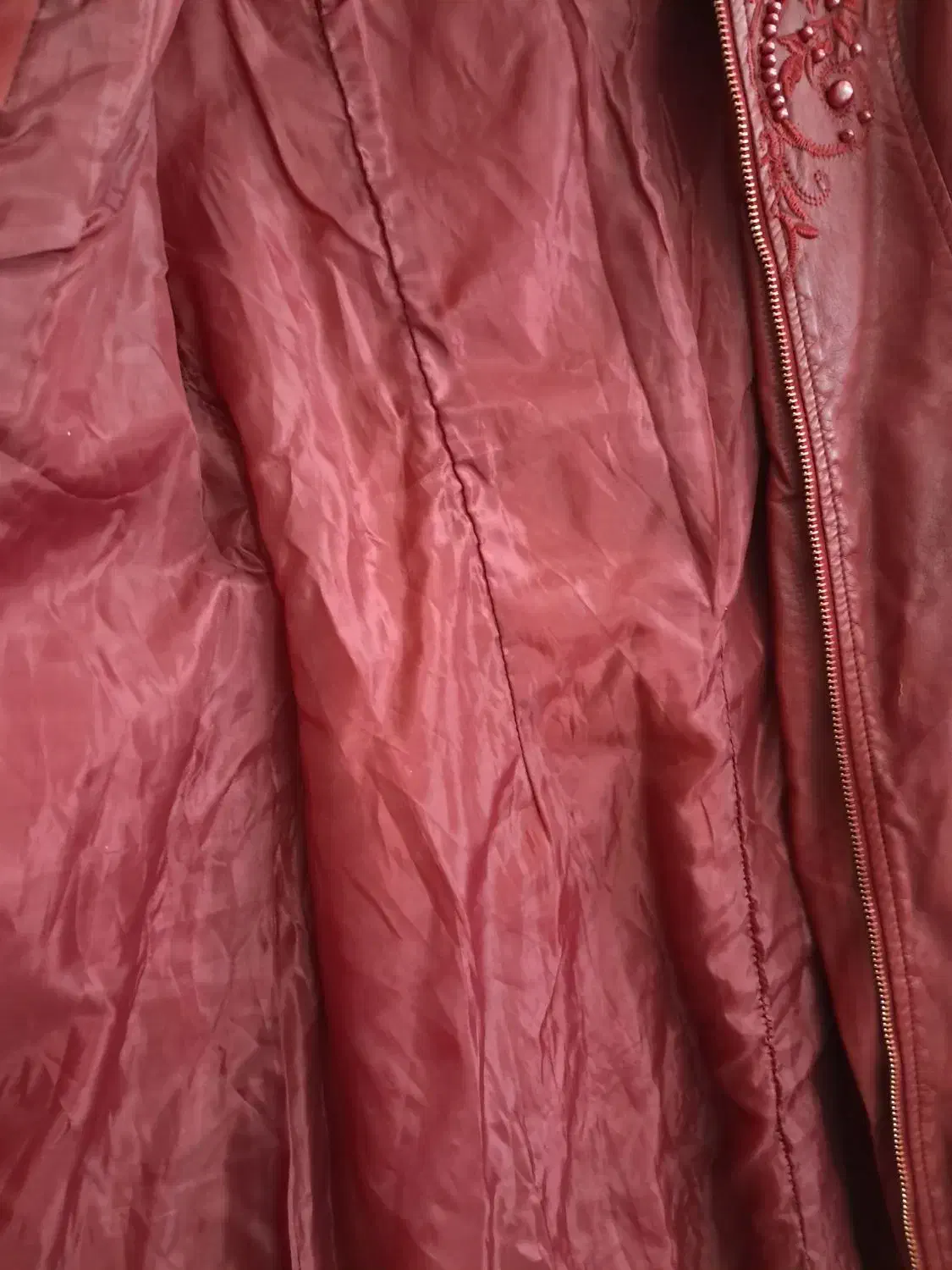 کاپشن.چرم کت چرم|لباس|طرقبه, |دیوار