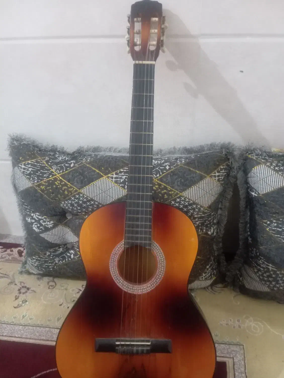 گیتار|گیتار، بیس، امپلیفایر|برازجان, |دیوار