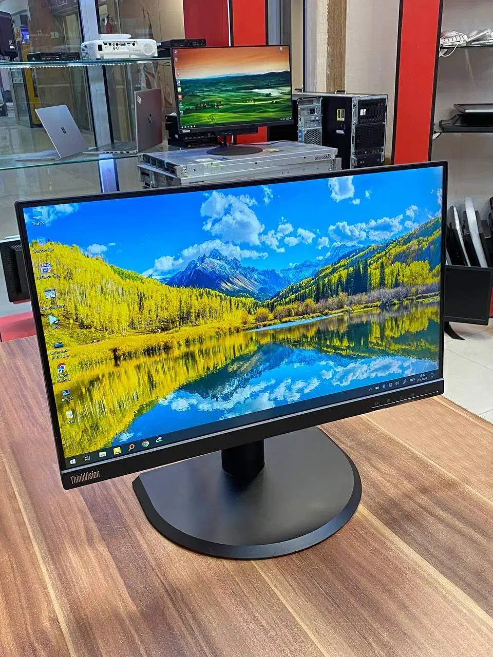 مانیتور LENOVO 22 اینچ فریم لس|قطعات و لوازم جانبی رایانه|مشهد, ارشاد|دیوار