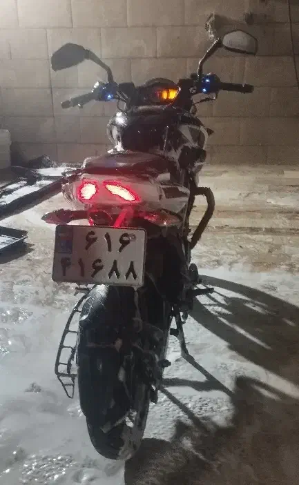 ns 150|موتورسیکلت|قم, نخودی|دیوار