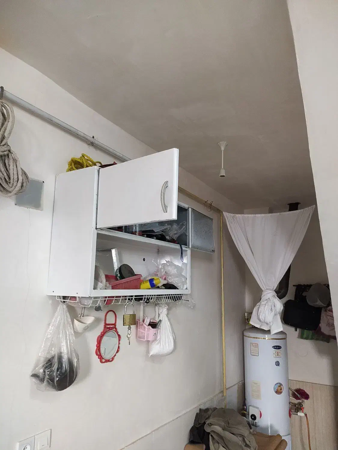 کابینت آبچکان در حد نو|آب‌چکان و نظم‌دهنده ظروف|سنندج, |دیوار