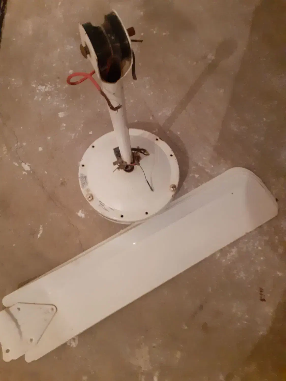 پنکه وفن هواکش|پنکه و تصفیه‌کنندهٔ هوا|مسجد سلیمان, |دیوار