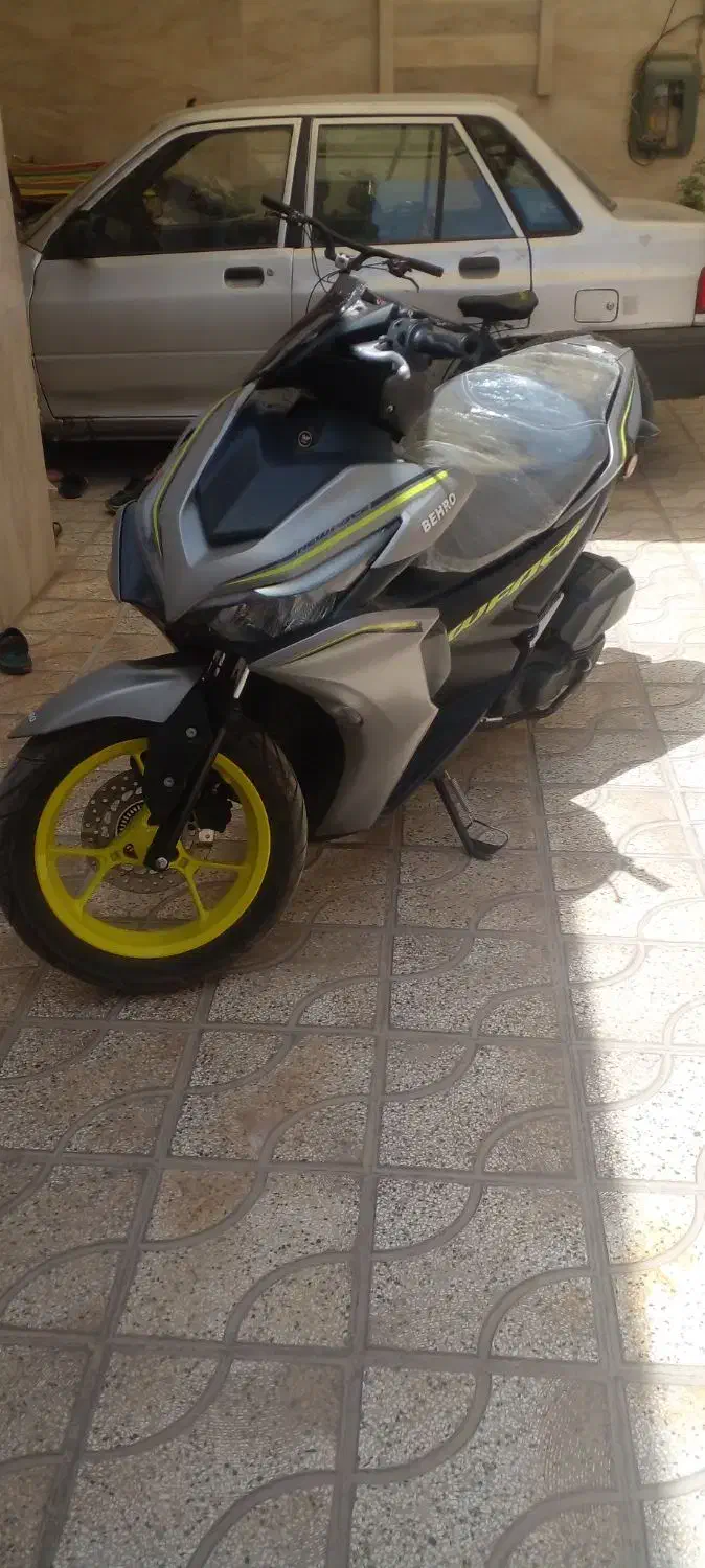 موتور ایروکس مدل 1402وموتور هنداپرواز 125مدل 1395|موتورسیکلت|تربتحیدریه, بازار|دیوار