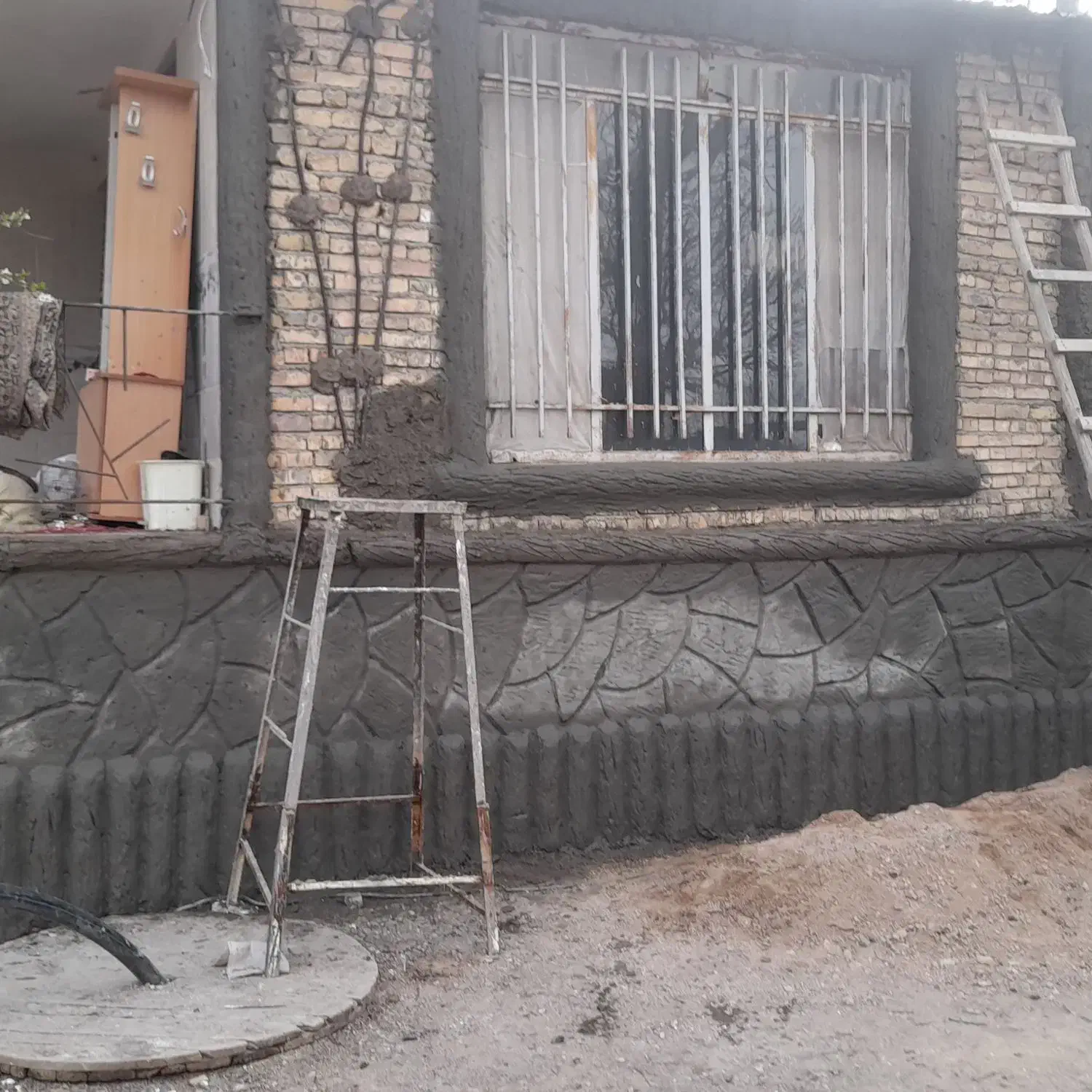 انجام کارهای بنایی و سنگ فرش مالون و موزاییو کاری|خدمات پیشه و مهارت|رامسر, |دیوار