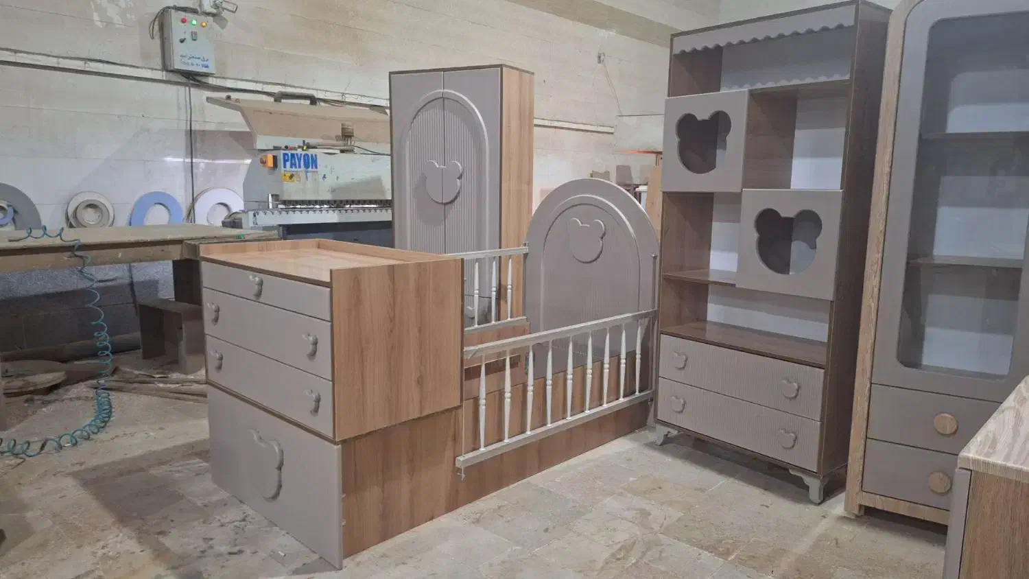 نفتی خرسی سه تیکه سیسمونی سرویس چوب نوزاد|تخت و صندلی بچه|مشهد, توس (بلوار توس)|دیوار