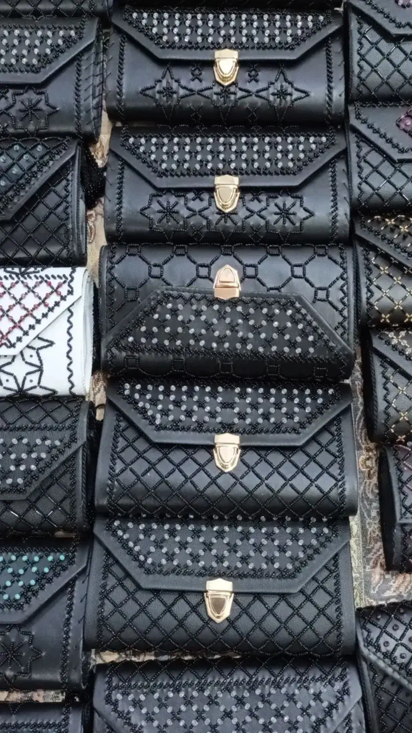 کیف دست دوز زنگیانه|کیف، کفش، کمربند|مریوان, |دیوار