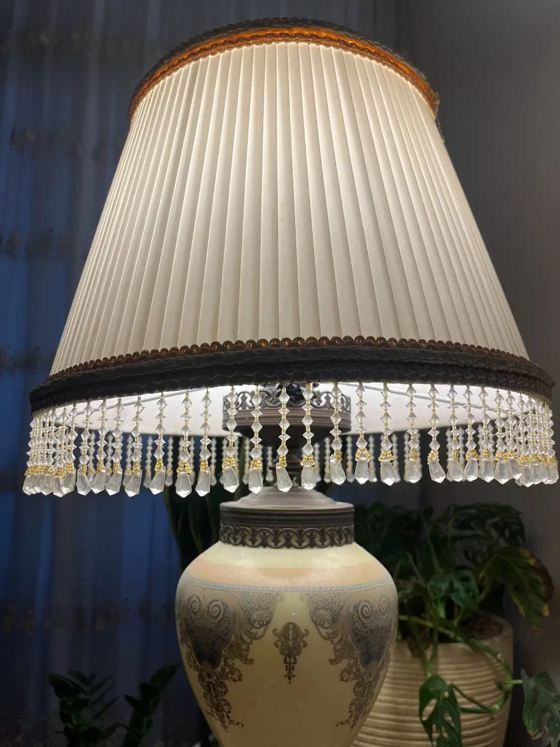 ۱جفت آباژور پایه برنز|چراغ خواب و آباژور|اصفهان, سعادت‌آباد|دیوار