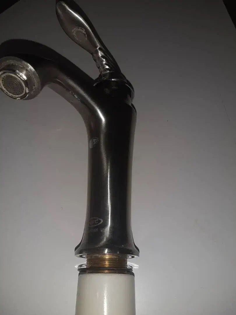 فروش شیر سرد و گرم|لوازم سرویس بهداشتی|صدرا-فارس, فاز ۱|دیوار