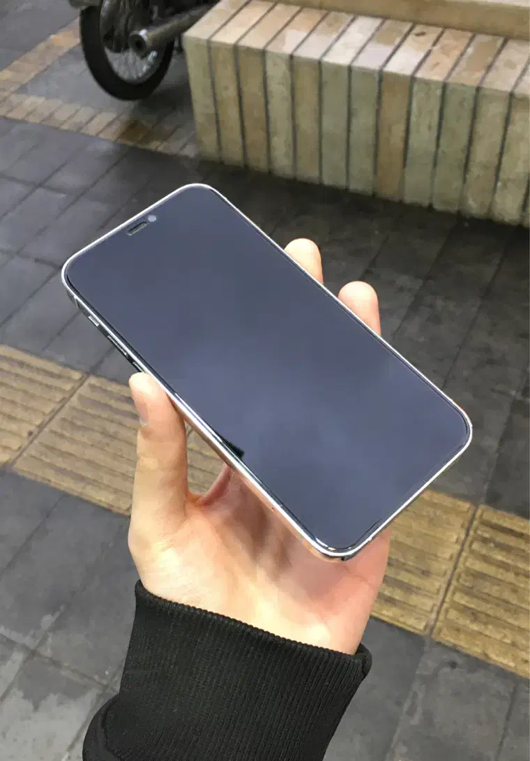 iphone 12 pro|موبایل|قم, صفائیه|دیوار