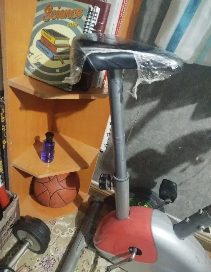 دچرخه ثابت خونگی|تجهیزات ورزشی|شهریار, شهرک بهاران (ویره)|دیوار