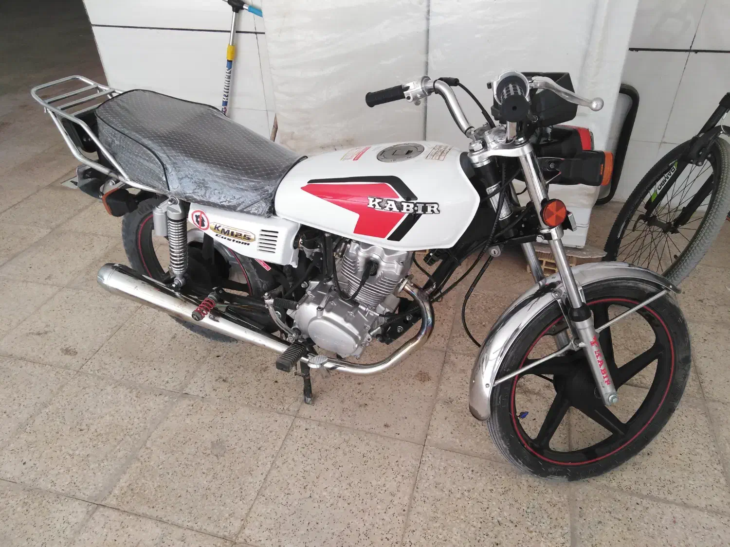 موتور کبیر ۱۲۵ خیلی تمیز|موتورسیکلت|شهرکرد, |دیوار