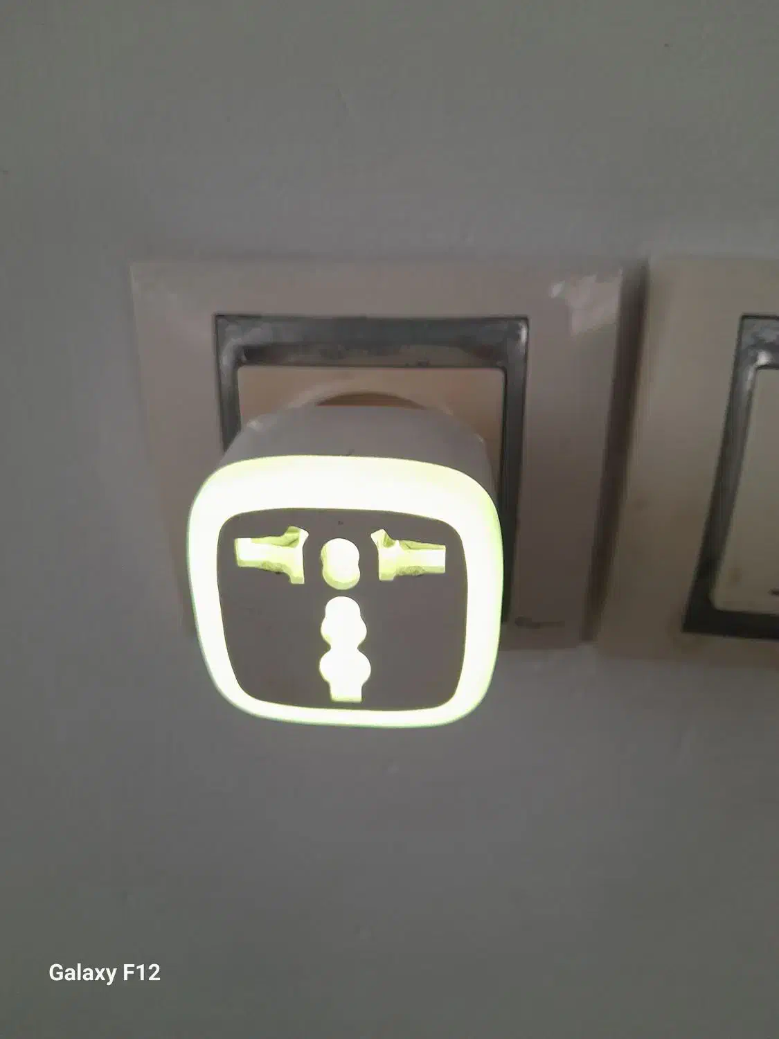 محافظ،شارژر|لوازم جانبی موبایل و تبلت|قائم‌شهر, |دیوار