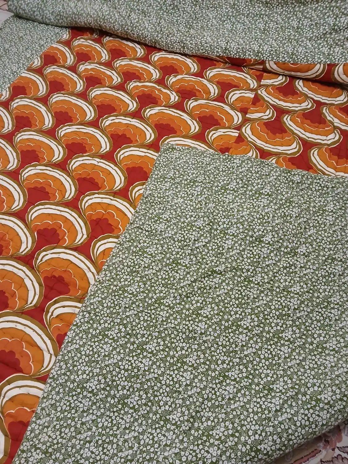 لحاف کرسی|رختخواب، بالش، پتو|تربتحیدریه, فرمانداری|دیوار