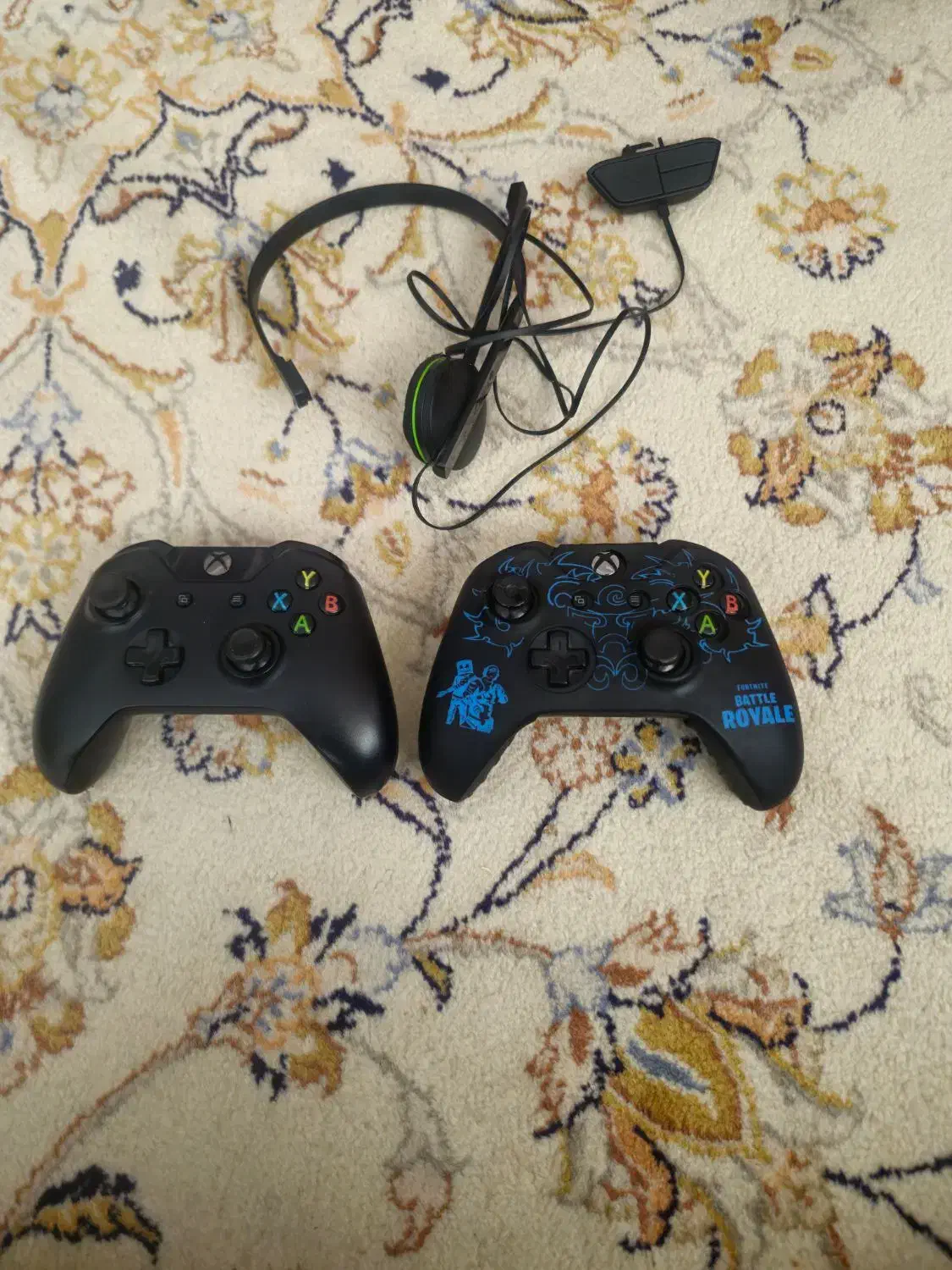 ایکس باکس وان با کینکت و ۲ دسته|کنسول، بازی ویدئویی و آنلاین|شیراز, شهرک گلستان|دیوار