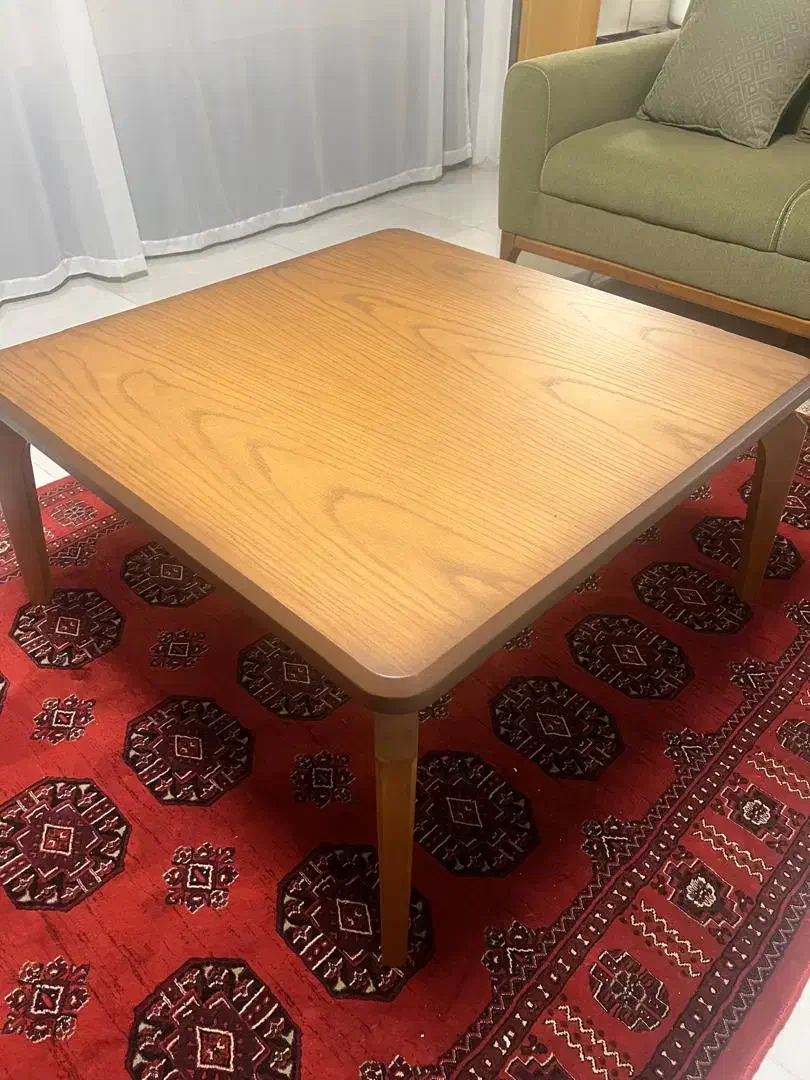 میز جلو مبلی و دو عسلی|مبلمان خانگی و میز عسلی|گرگان, |دیوار