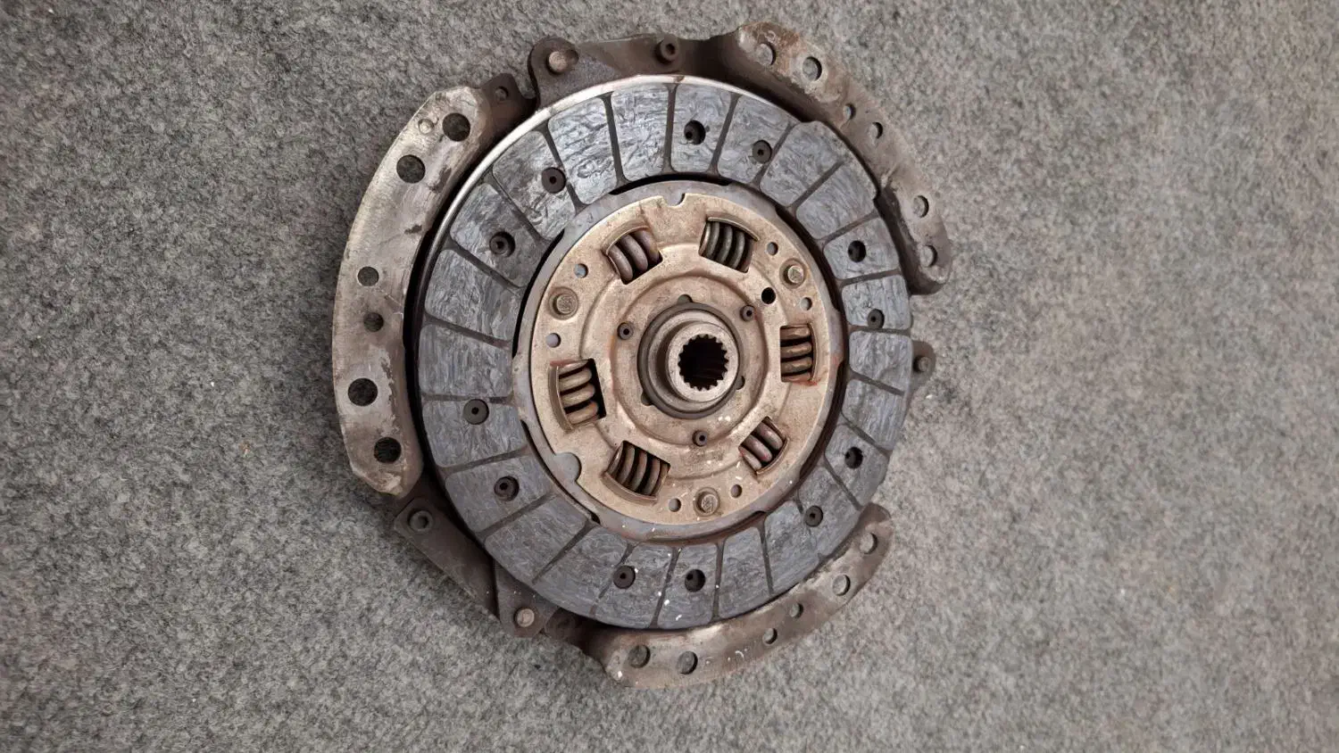 دیسک صفحه کلاچ روآ و آردی و آریسان|قطعات یدکی و لوازم جانبی|ارومیه, |دیوار