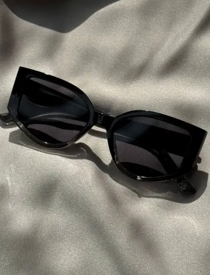 عینک آفتابی کاملانو|زیورآلات و اکسسوری|کرمان, |دیوار