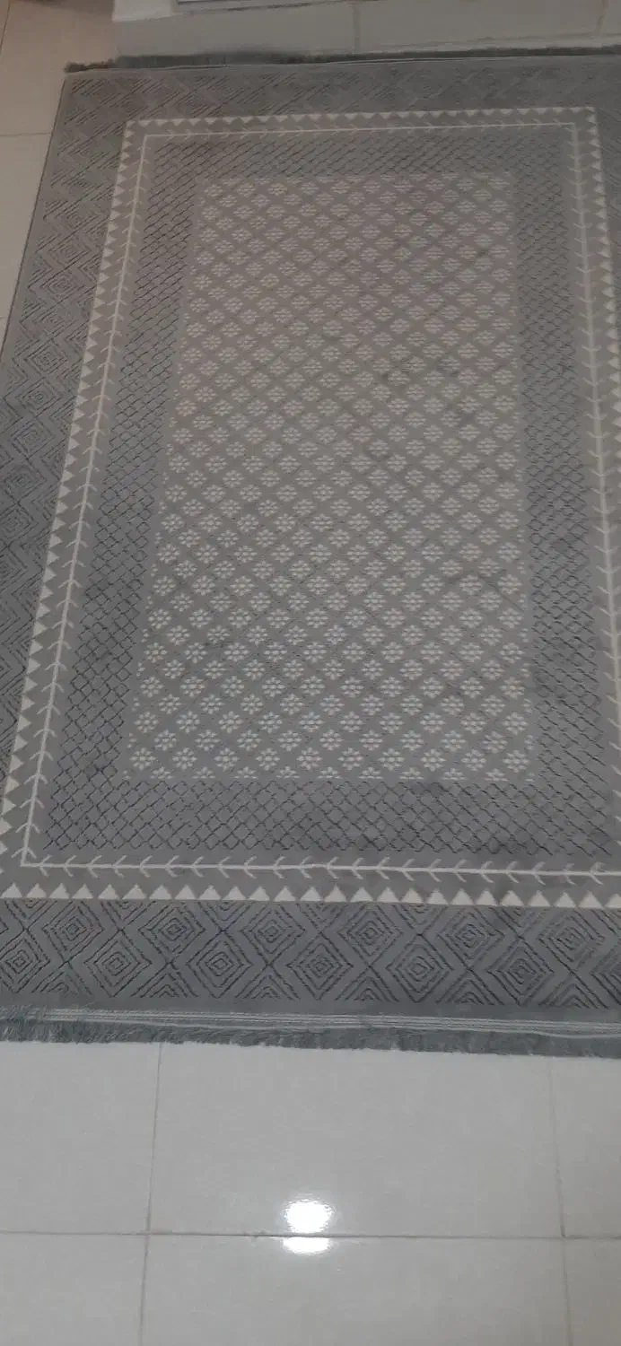 دو عدد فرش به ابعاد ۴ متری در حد نو نو|فرش|قم, انسجام|دیوار