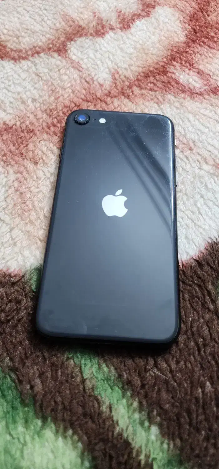 آیفون Se (2020)|موبایل|اسفراین, |دیوار