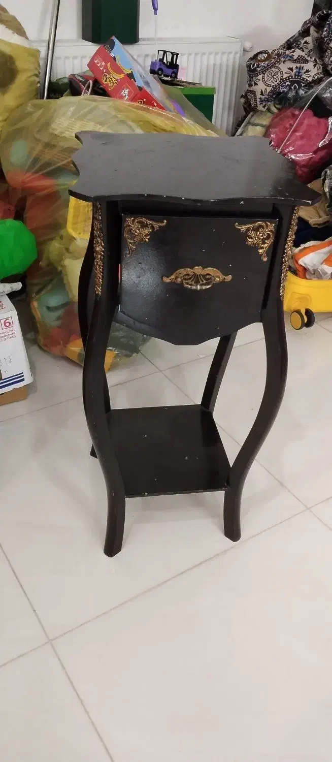 میز تلفن|میز تلفن|قم, بنیاد|دیوار