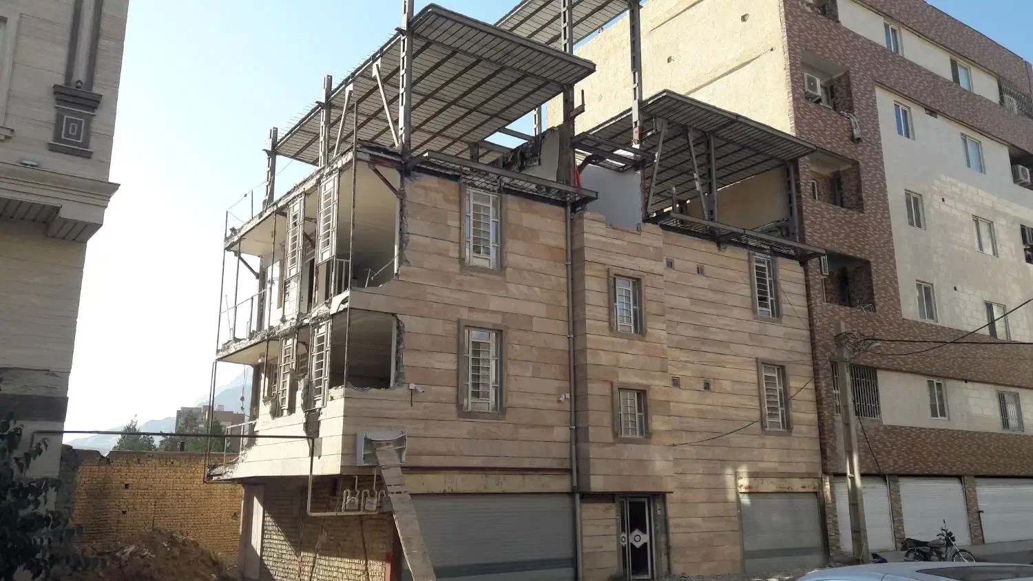 تخریب ساختمان|خدمات پیشه و مهارت|خرمآباد, |دیوار