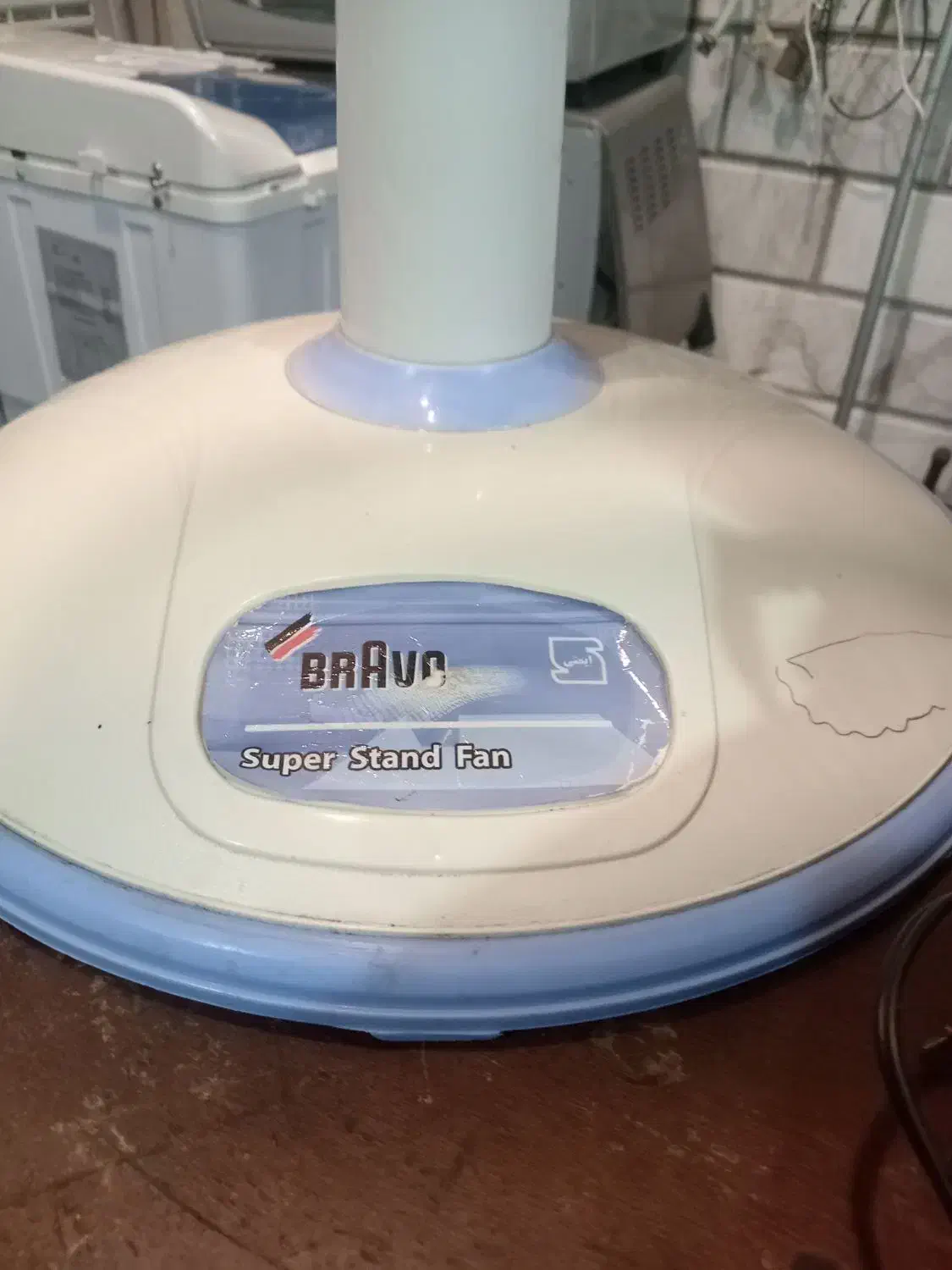 پنکه پایه بلند درحد نو|پنکه و تصفیهکنندهٔ هوا|مراغه, |دیوار