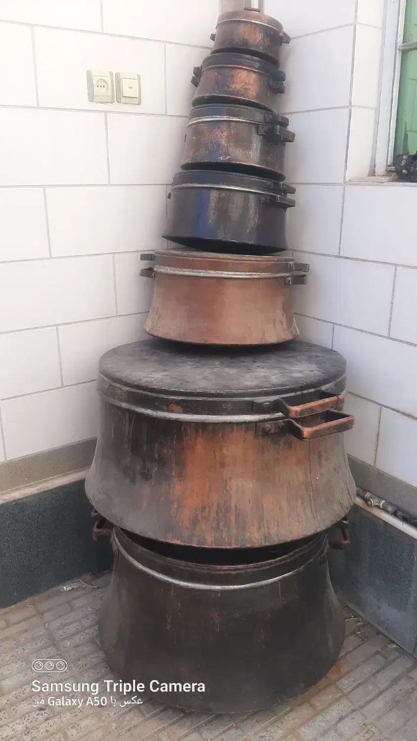 دیگ مسی قدیمی کلکسیون|ظروف پخت‌وپز|شهرکرد, |دیوار