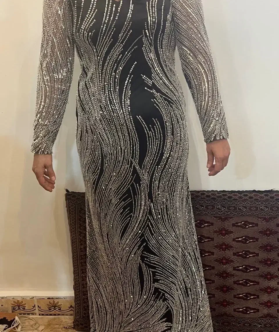 لباس مجلسی|لباس|قدس, شهرقدس|دیوار