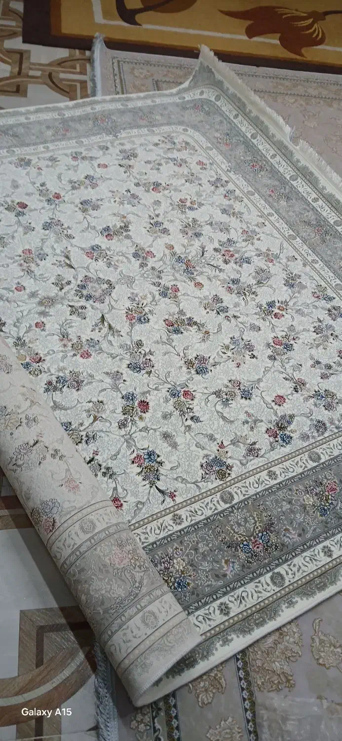 فروشی ۱۲۵۰شانه|فرش|ایلام, |دیوار