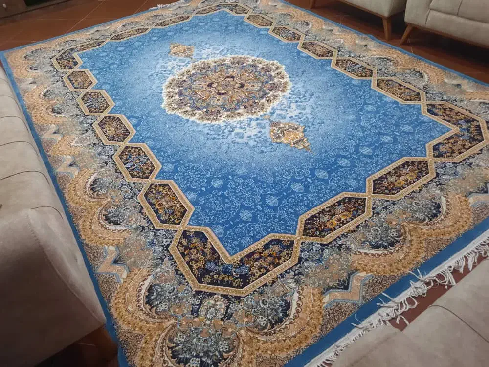 فرش و مبل در حد نو مناسب جهیزیه|فرش|گنبد کاووس, |دیوار