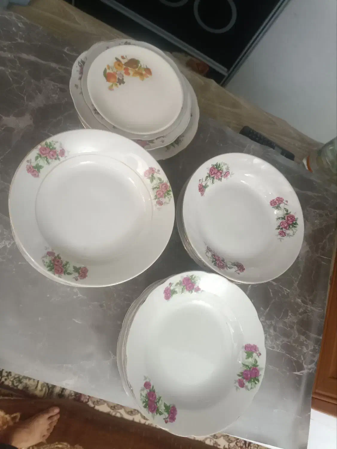 بشقاب گل سرخ یکجا ۸۵۰|ظروف سرو و پذیرایی|تبریز, |دیوار