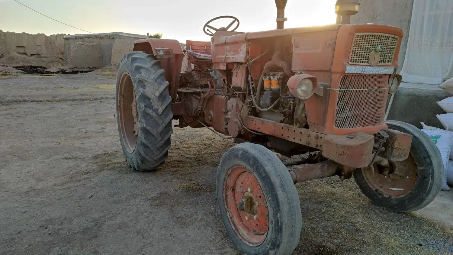 تراکتور رومانی|خودرو سنگین|قروه, |دیوار