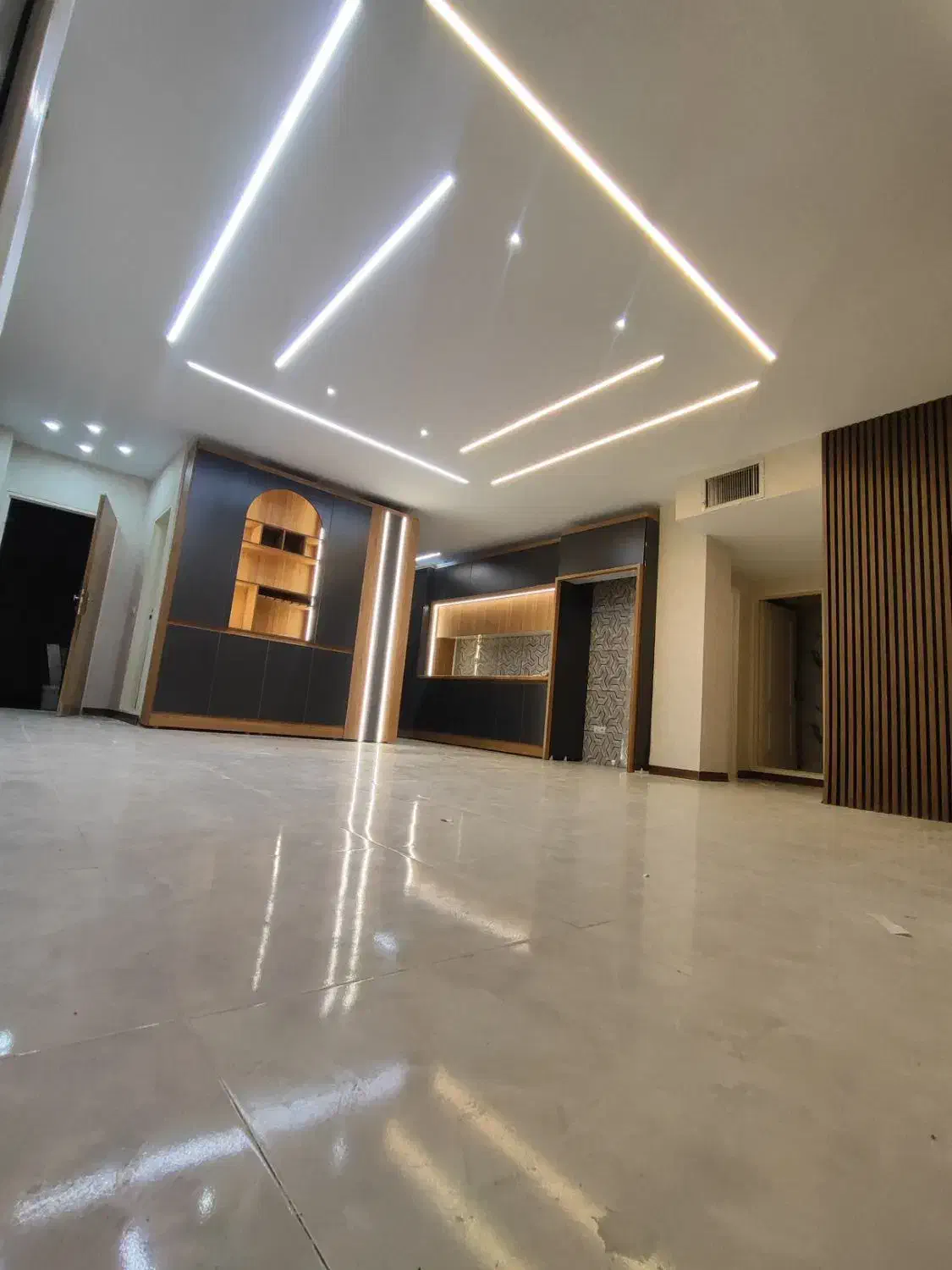 95متری کلید نخورده بدون مشرف پذیرایی بزرگ|فروش آپارتمان|پرند, فاز ۶|دیوار