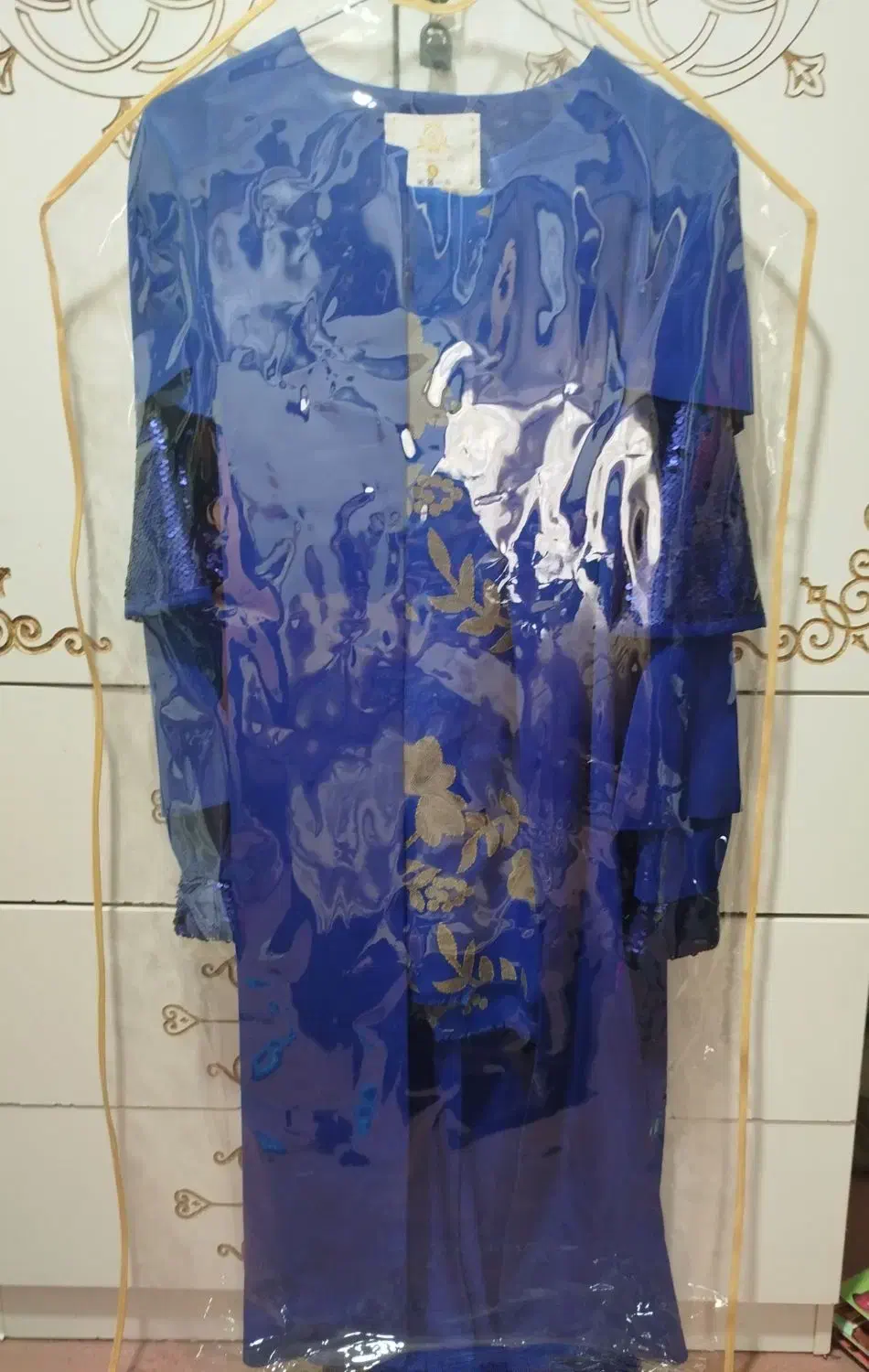 سِت مانتو و شال|لباس|پیشوا, |دیوار